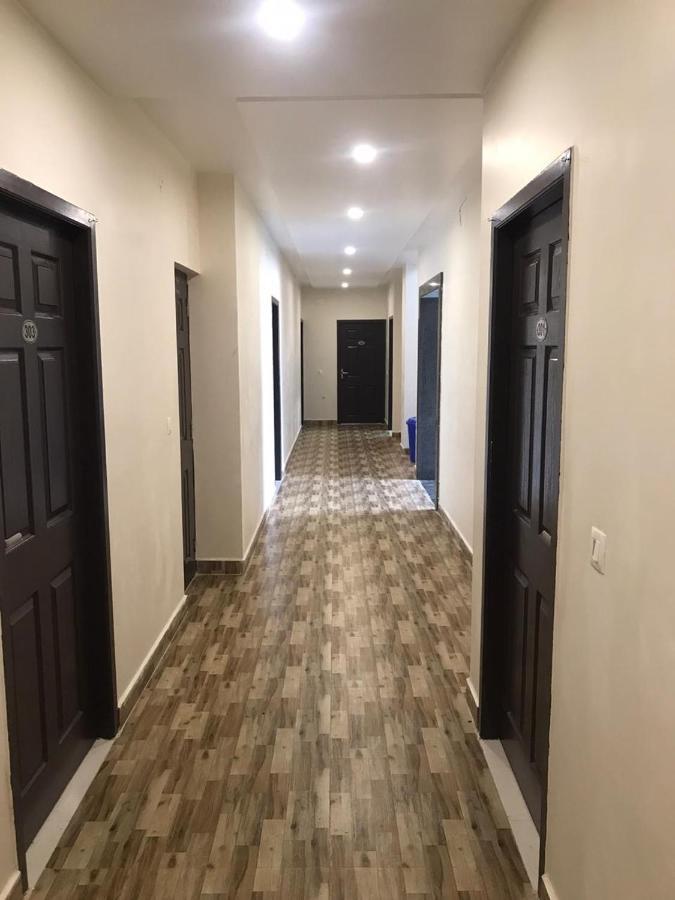 Отель Sri Krishna Residency Eluru Экстерьер фото
